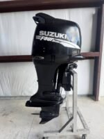 2005 Suzuki DF140 140HP 4-Stroke Outboard 25" Shaft - Image 2