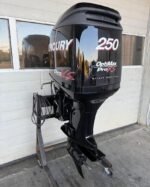2007 Mercury 250 Pro XS Outboard - Remanufactured Powerhead, 20" Shaft, Freshwater