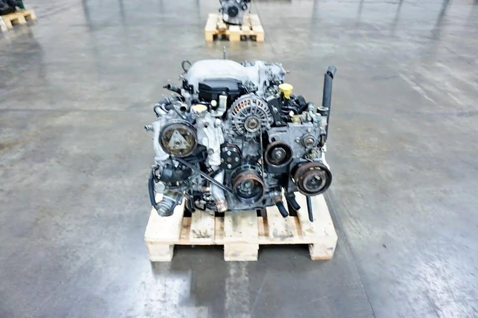 JDM Mazda RX-7 FD 13B-REW Engine For Sale - Image 2